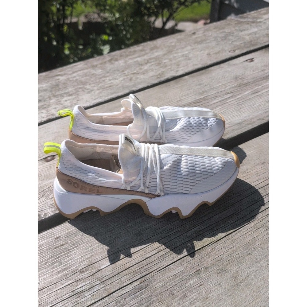 Sorel womens 7 Sea Salt Mesh Kinetic Impact Lace ll Sneaker Shoes Gum Soles EUC